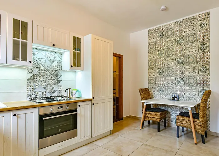 Honfoglalas Vendeghaz * Eger